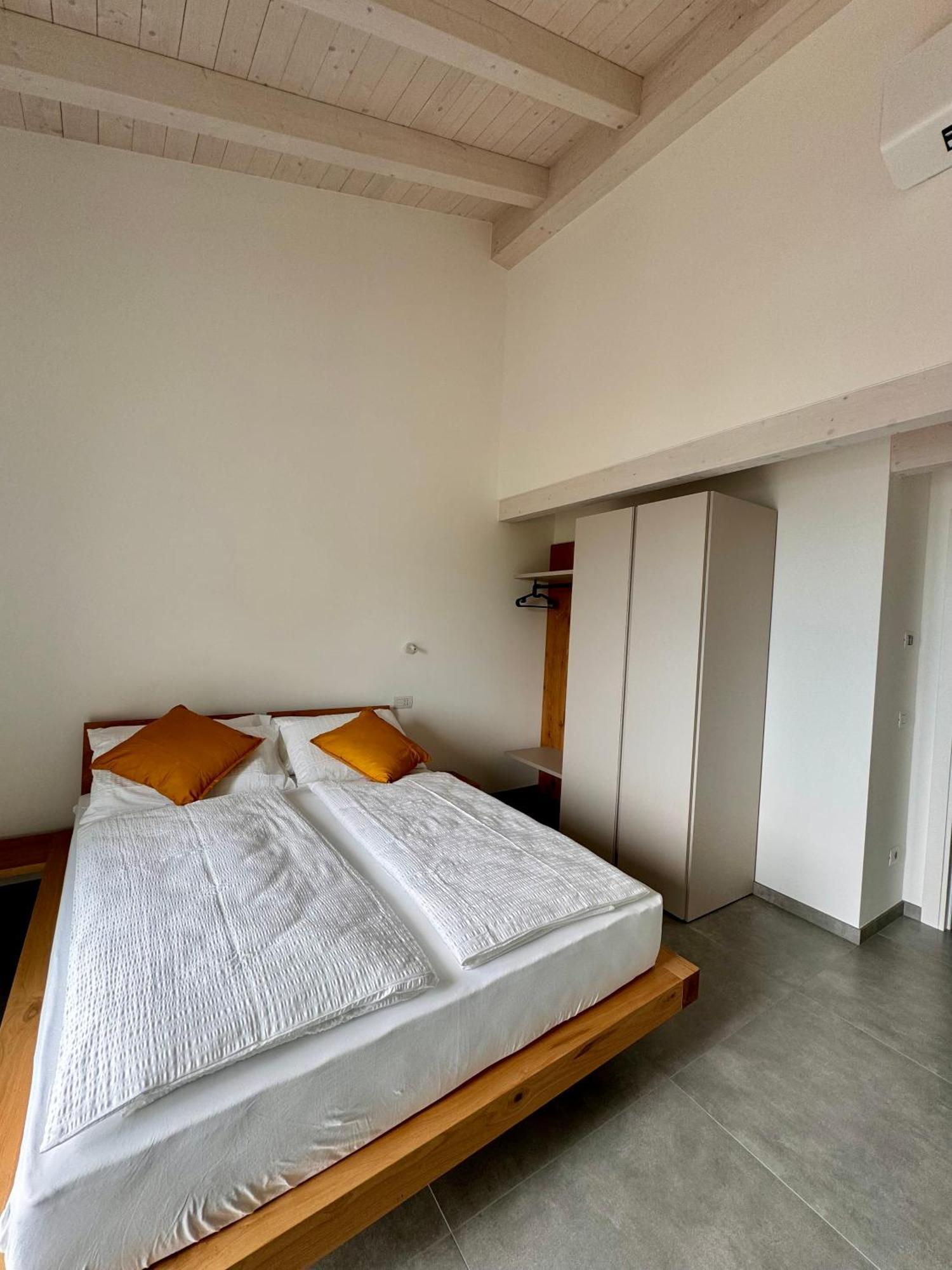 Eco Garda Hill Apartment Tenno Ngoại thất bức ảnh