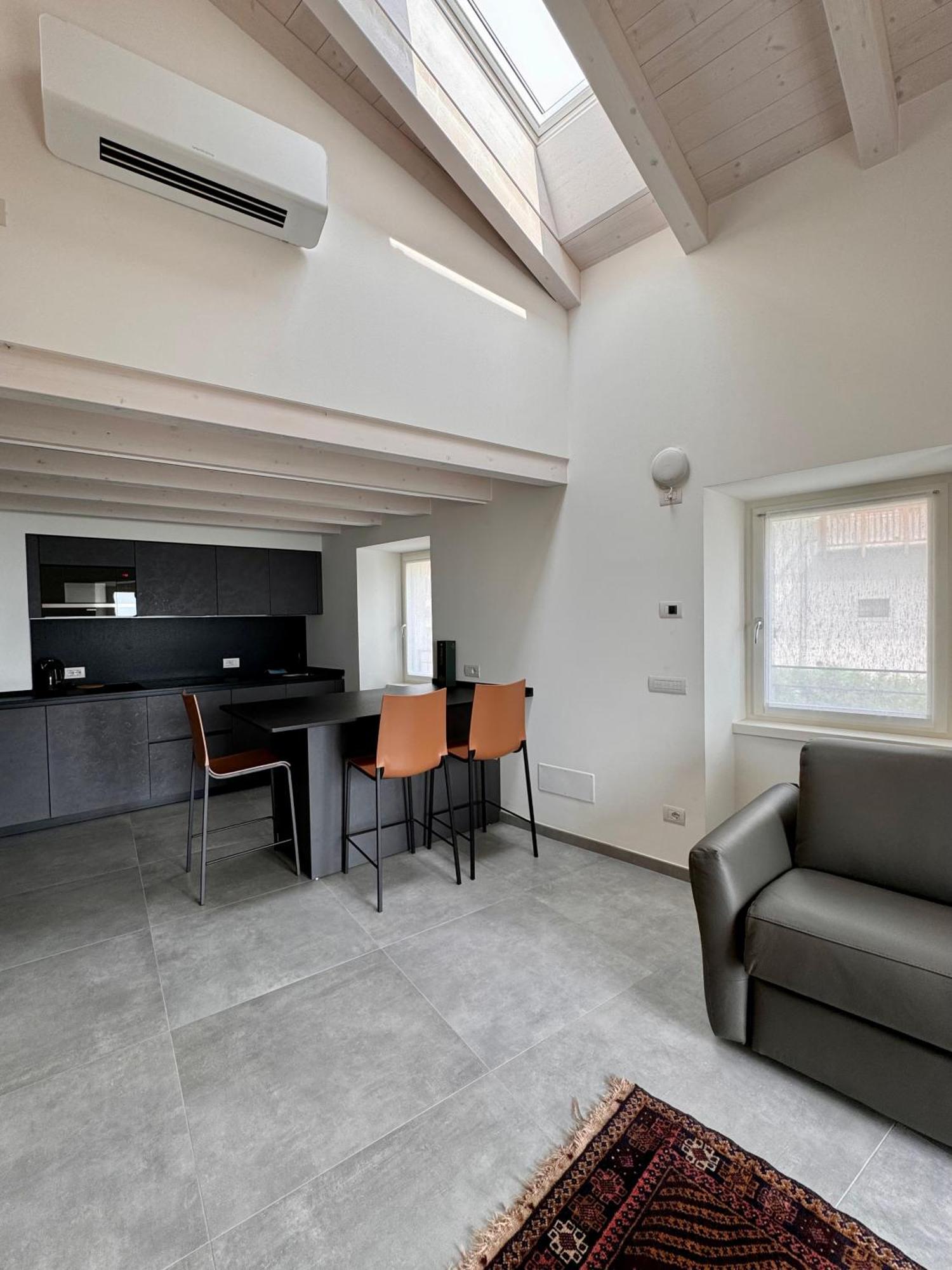 Eco Garda Hill Apartment Tenno Ngoại thất bức ảnh