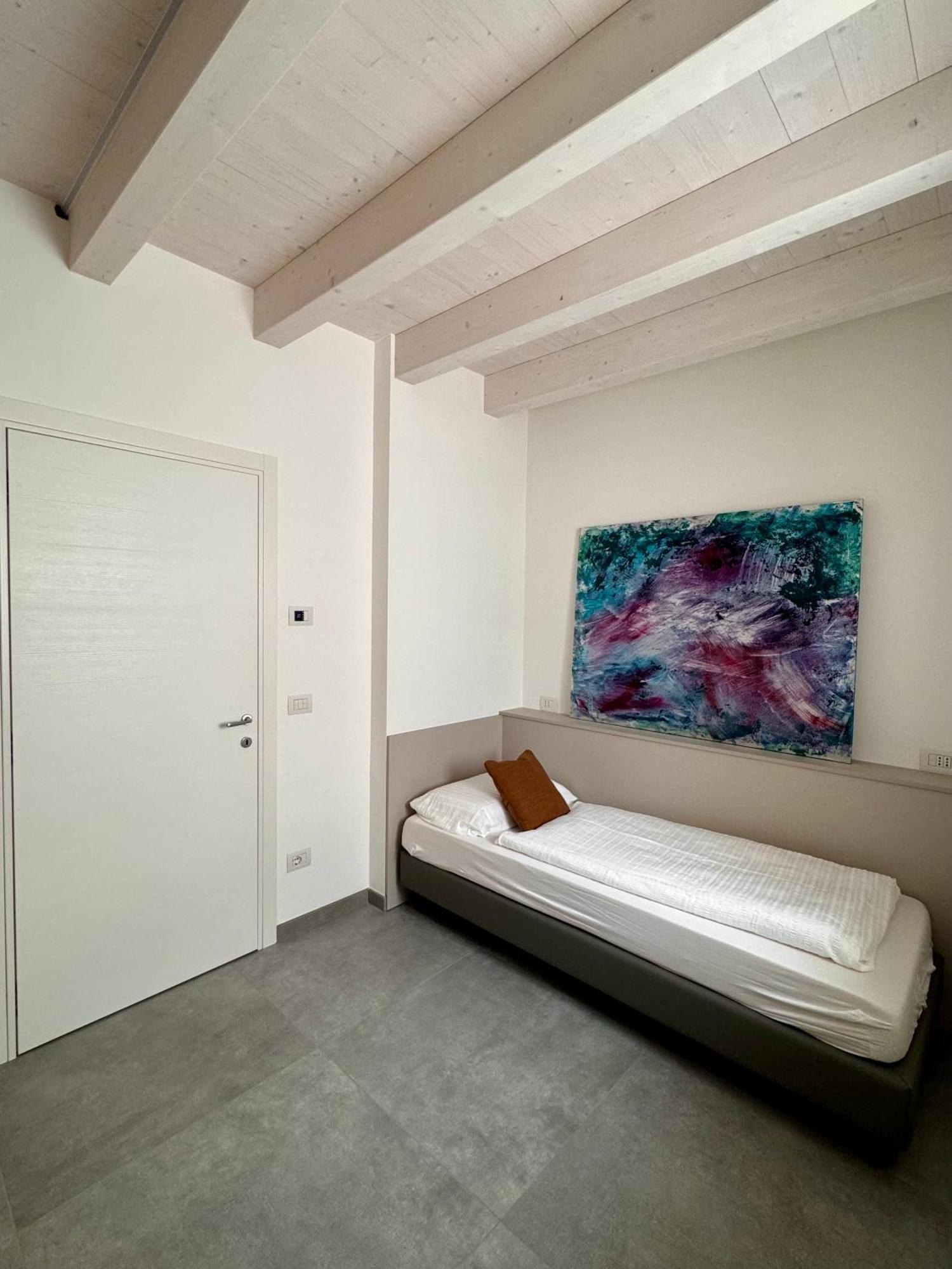 Eco Garda Hill Apartment Tenno Ngoại thất bức ảnh