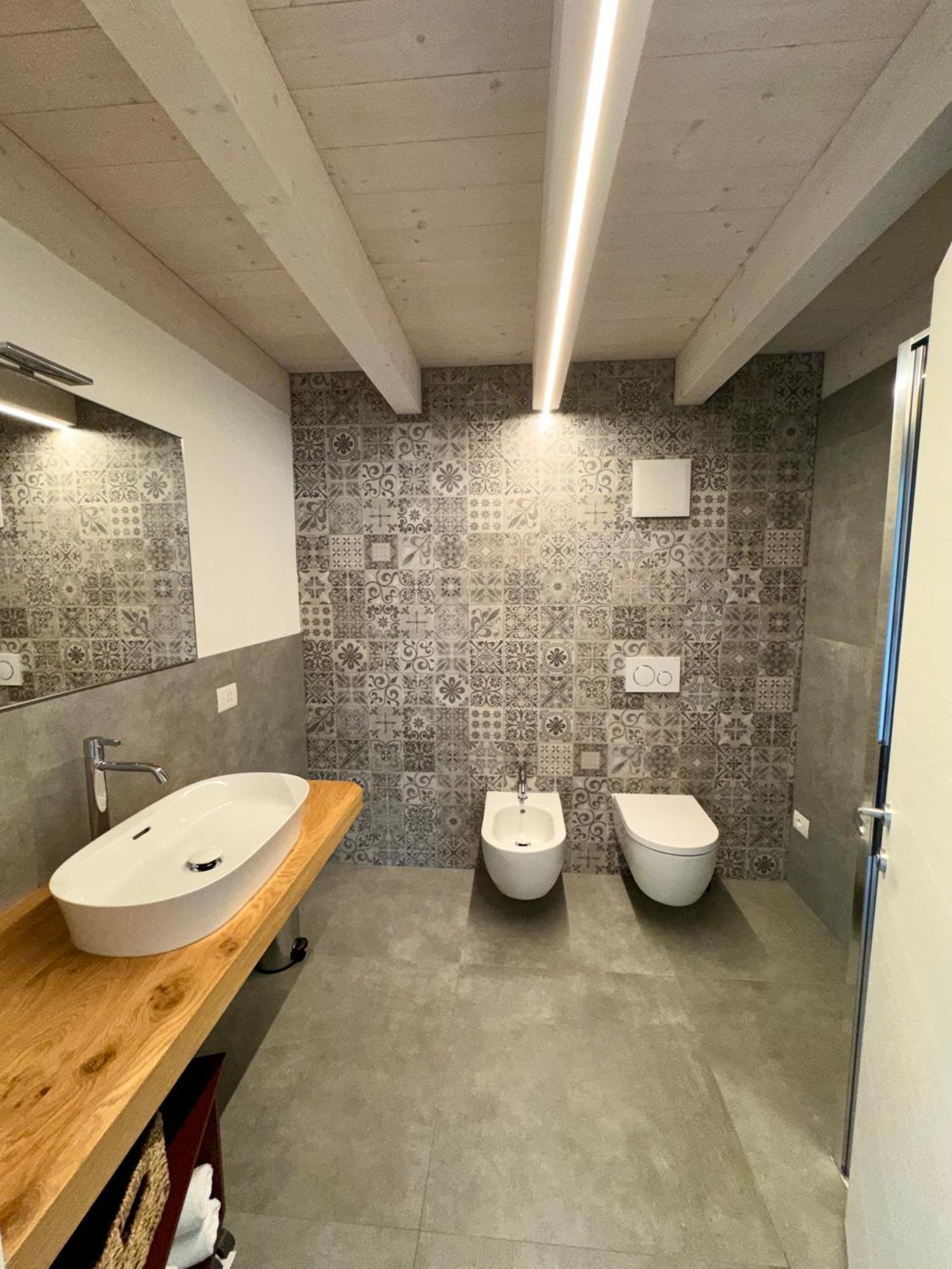Eco Garda Hill Apartment Tenno Ngoại thất bức ảnh