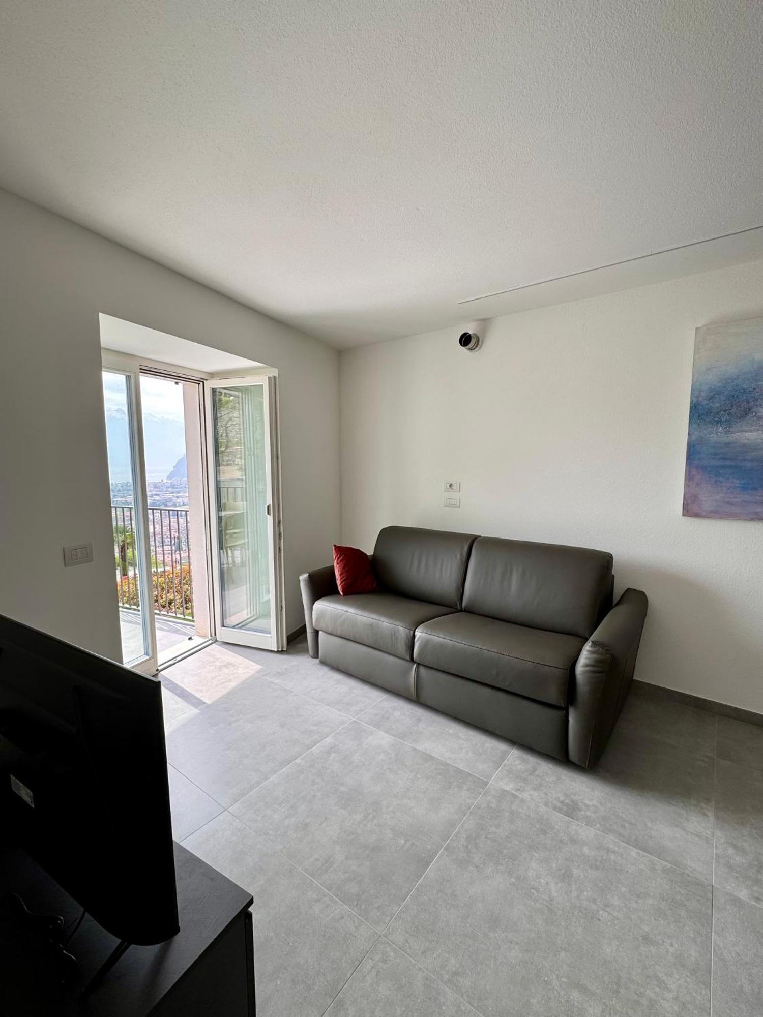 Eco Garda Hill Apartment Tenno Ngoại thất bức ảnh